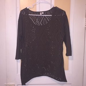olive 3/4 length holey blouse